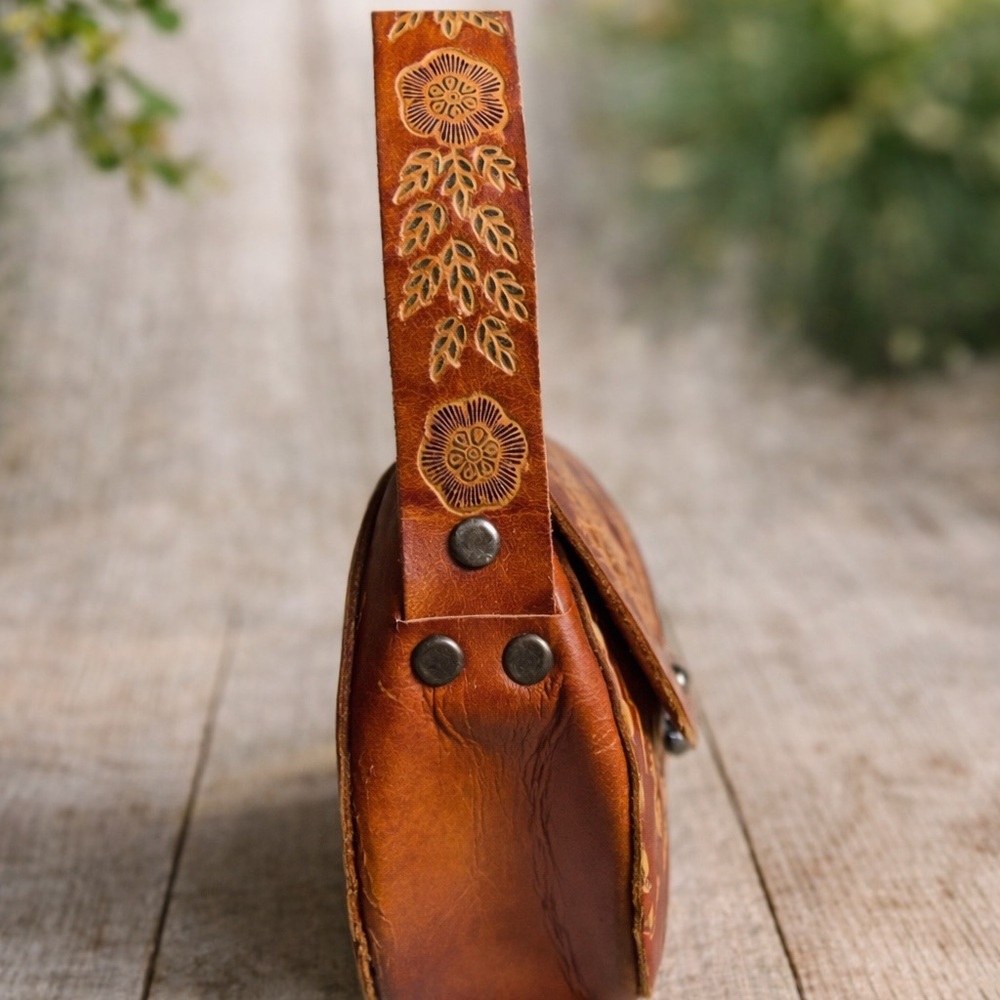 ONE OF A KIND Vintage 70s Hand-Tooled Leather Saddle Bag | Boho Floral Crossbody - Picture 2 of 15